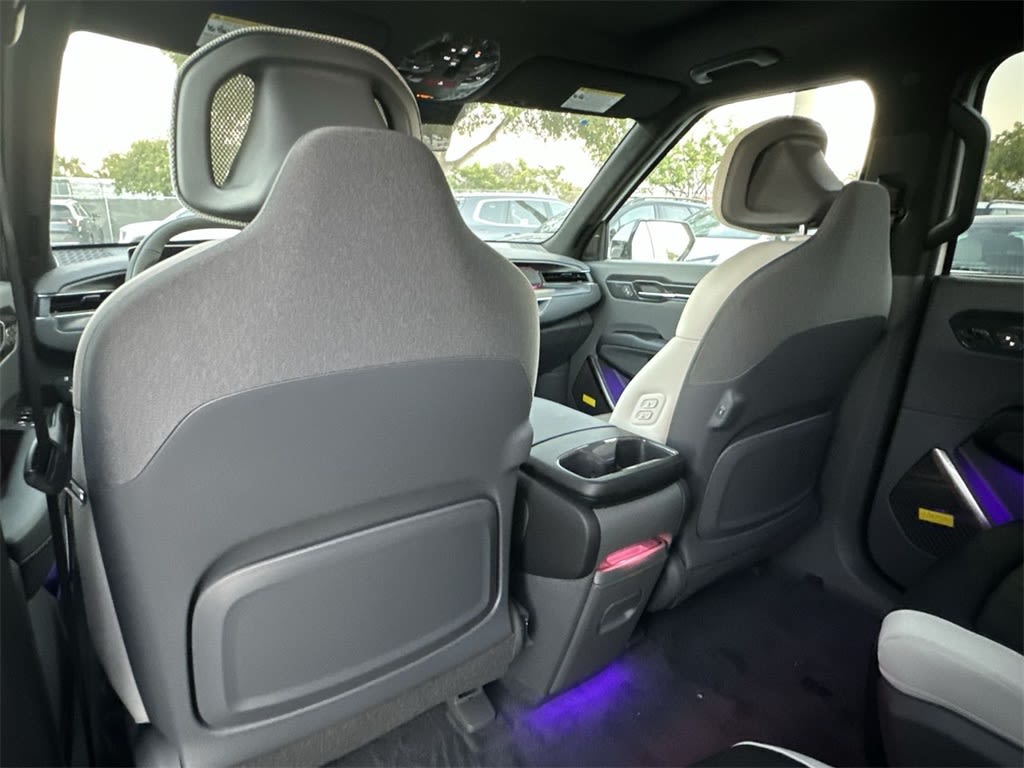 Thumbnail: 2026 Kia EV9 - 26