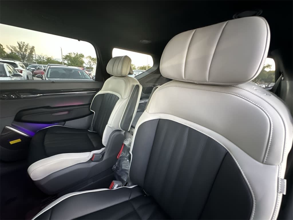 Thumbnail: 2026 Kia EV9 - 12