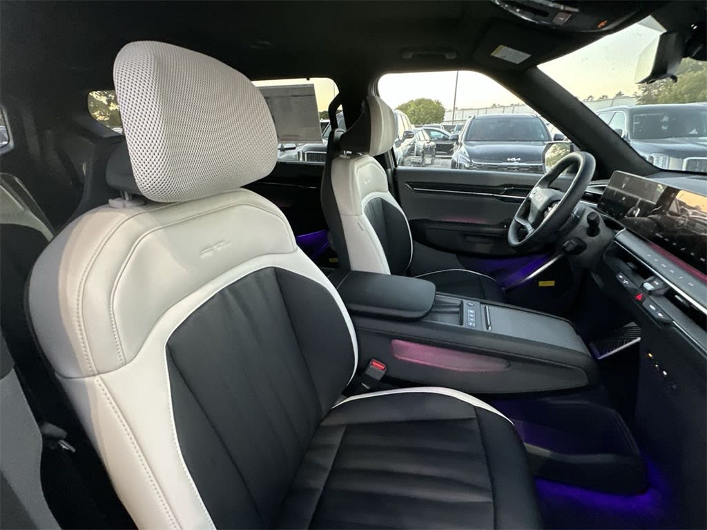 Thumbnail: 2026 Kia EV9 - 28