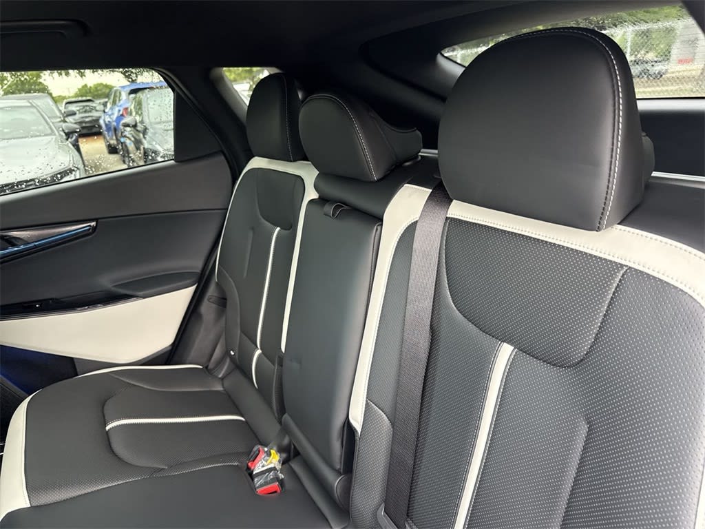 Thumbnail: 2025 Kia EV6 - 11
