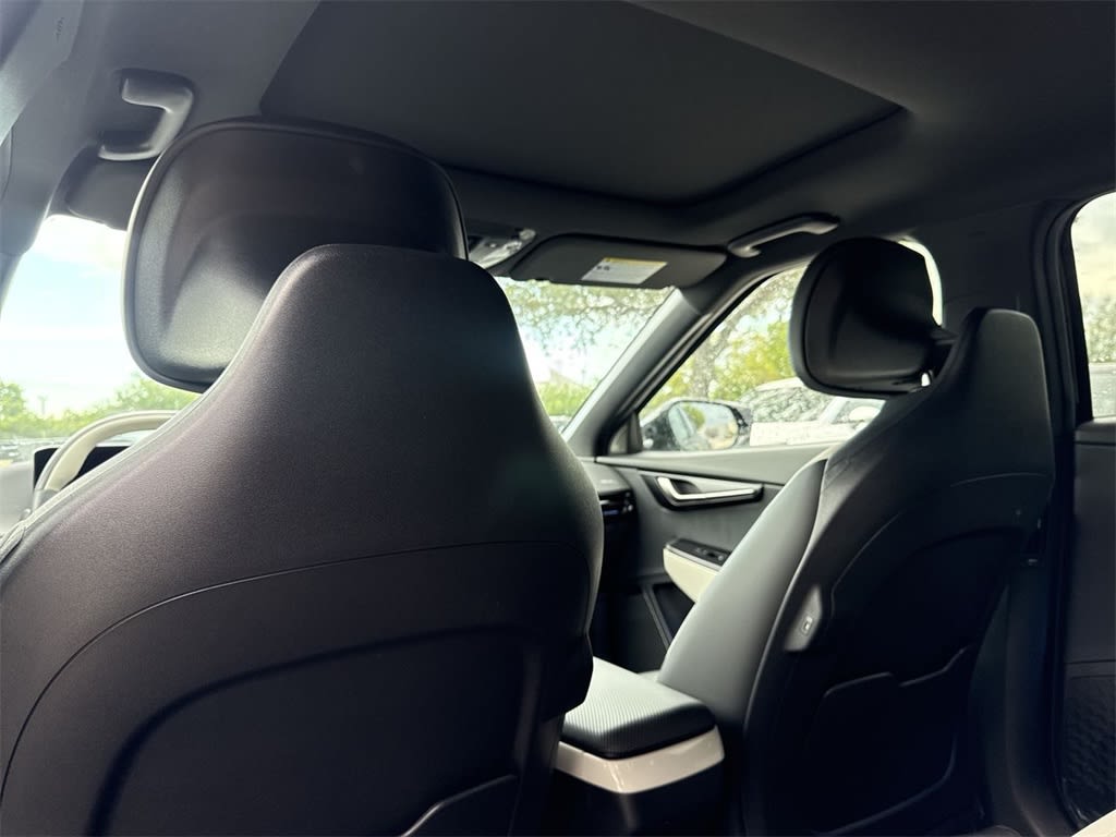 Thumbnail: 2025 Kia EV6 - 16