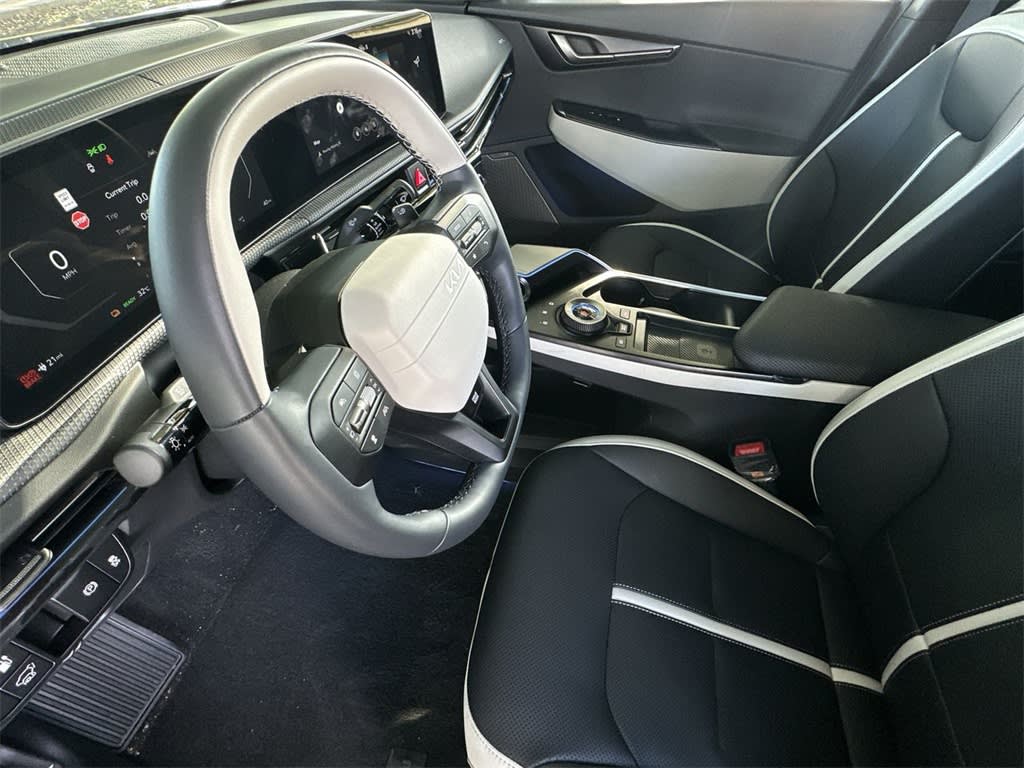 Thumbnail: 2025 Kia EV6 - 2