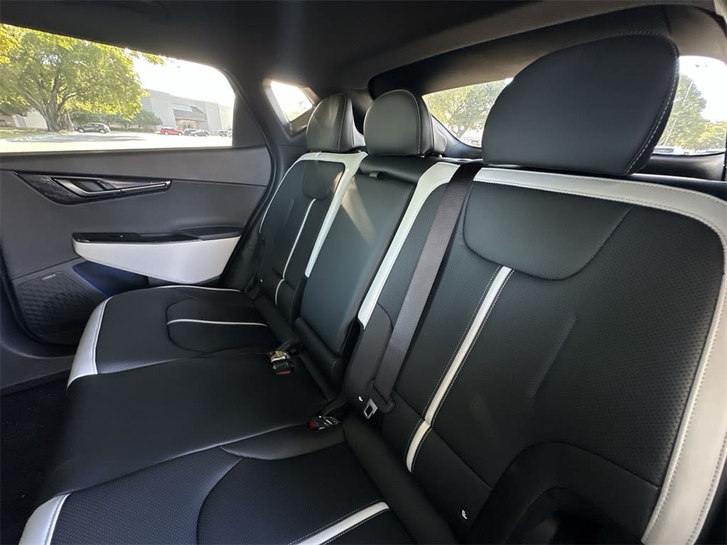 Thumbnail: 2025 Kia EV6 - 12