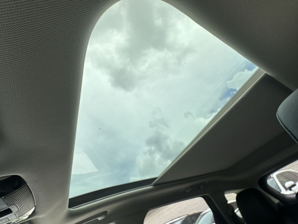 Thumbnail: 2026 Kia Sportage - 22