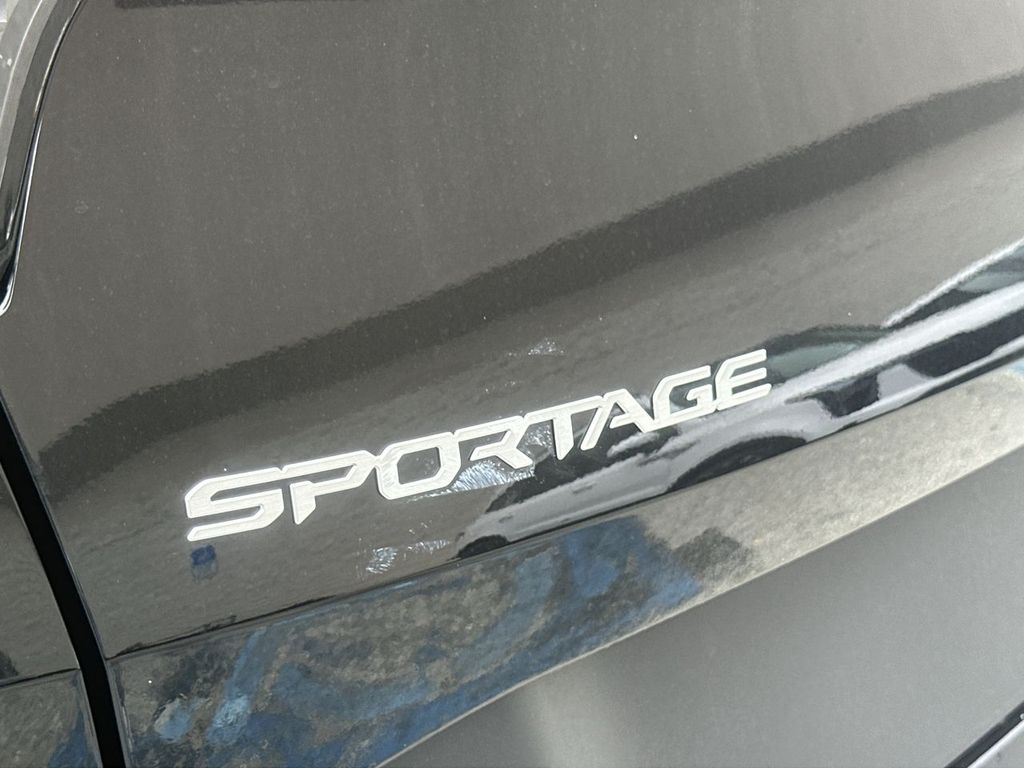 Thumbnail: 2026 Kia Sportage - 7