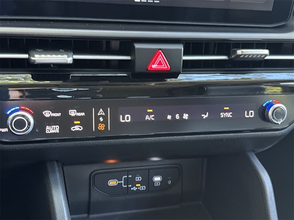 Thumbnail: 2026 Kia Sportage - 25