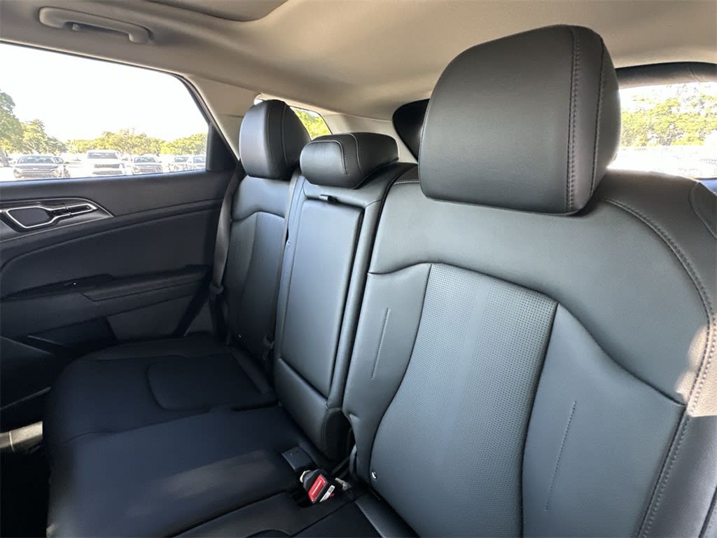 Thumbnail: 2026 Kia Sportage - 13