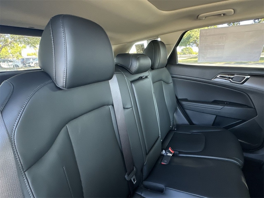 Thumbnail: 2026 Kia Sportage - 26