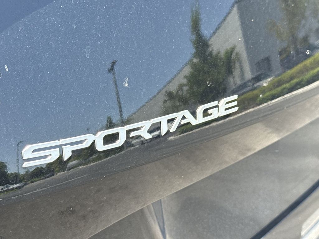Thumbnail: 2026 Kia Sportage - 6