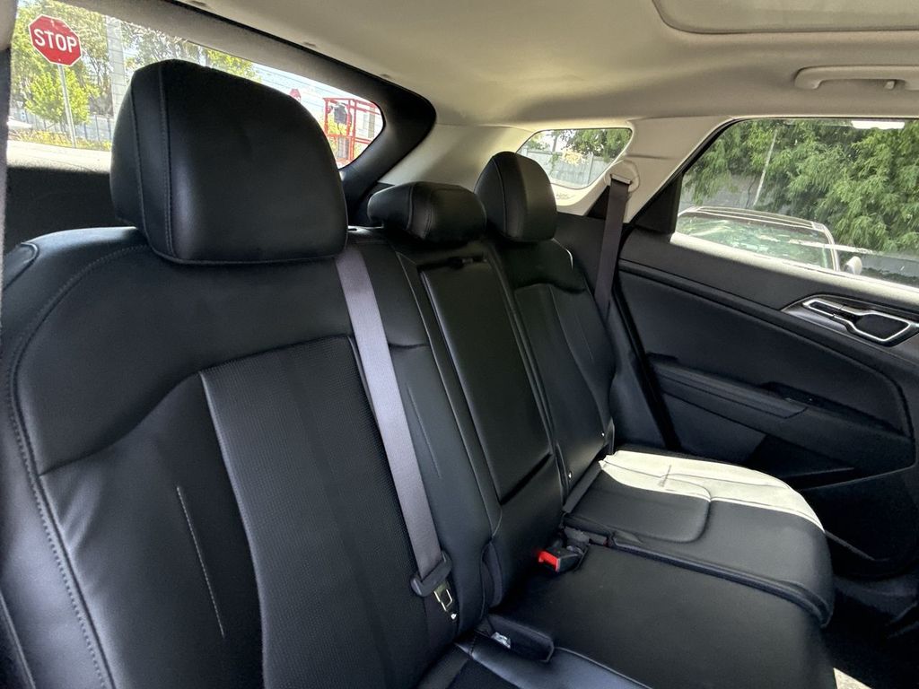 Thumbnail: 2026 Kia Sportage - 11