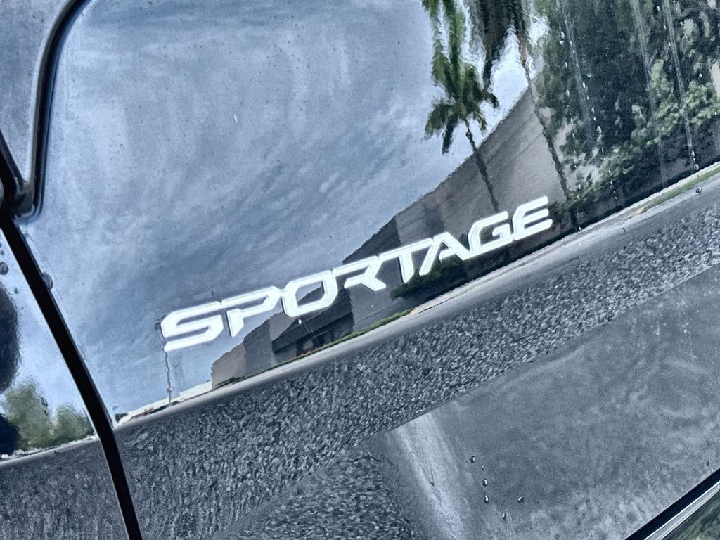 Thumbnail: 2024 Kia Sportage - 5