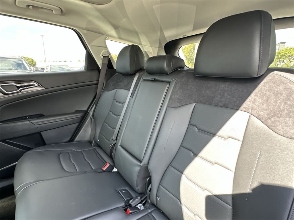 Thumbnail: 2026 Kia Sportage - 13