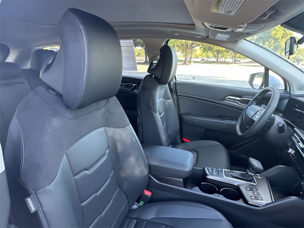 Thumbnail: 2026 Kia Sportage - 12