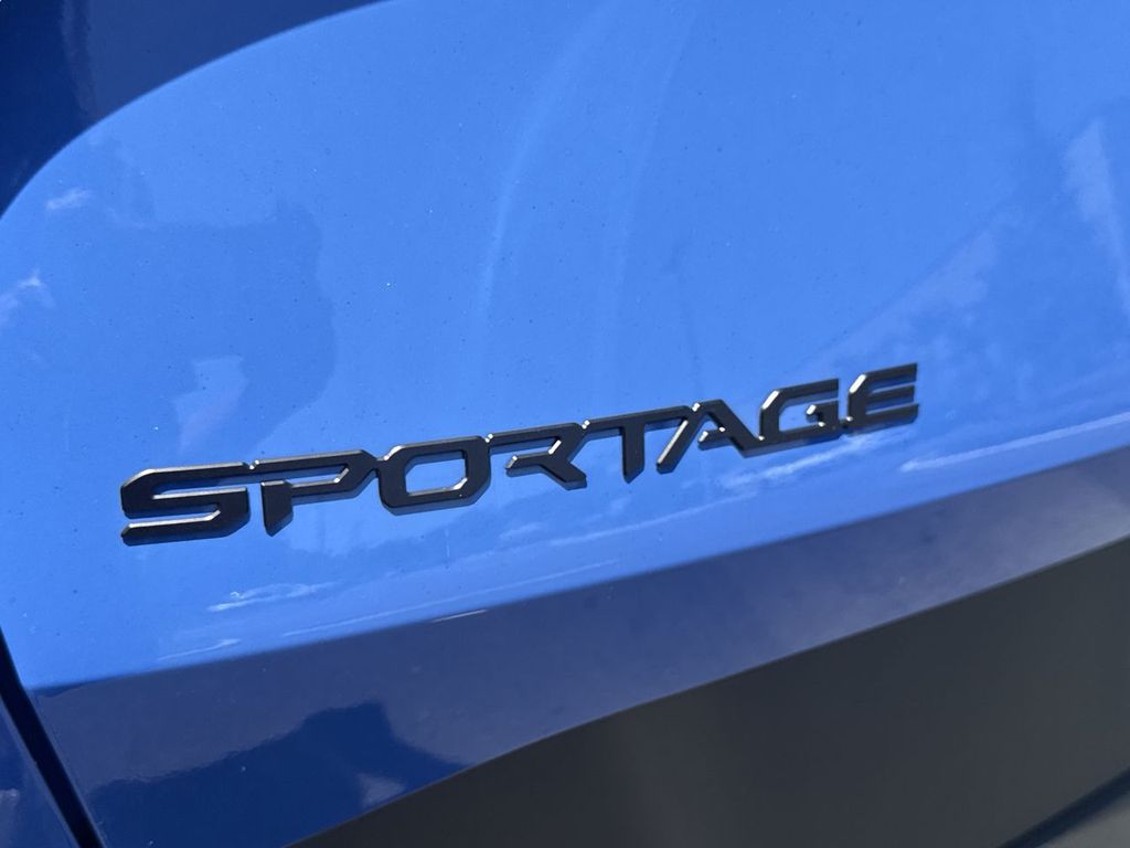 Thumbnail: 2026 Kia Sportage - 7