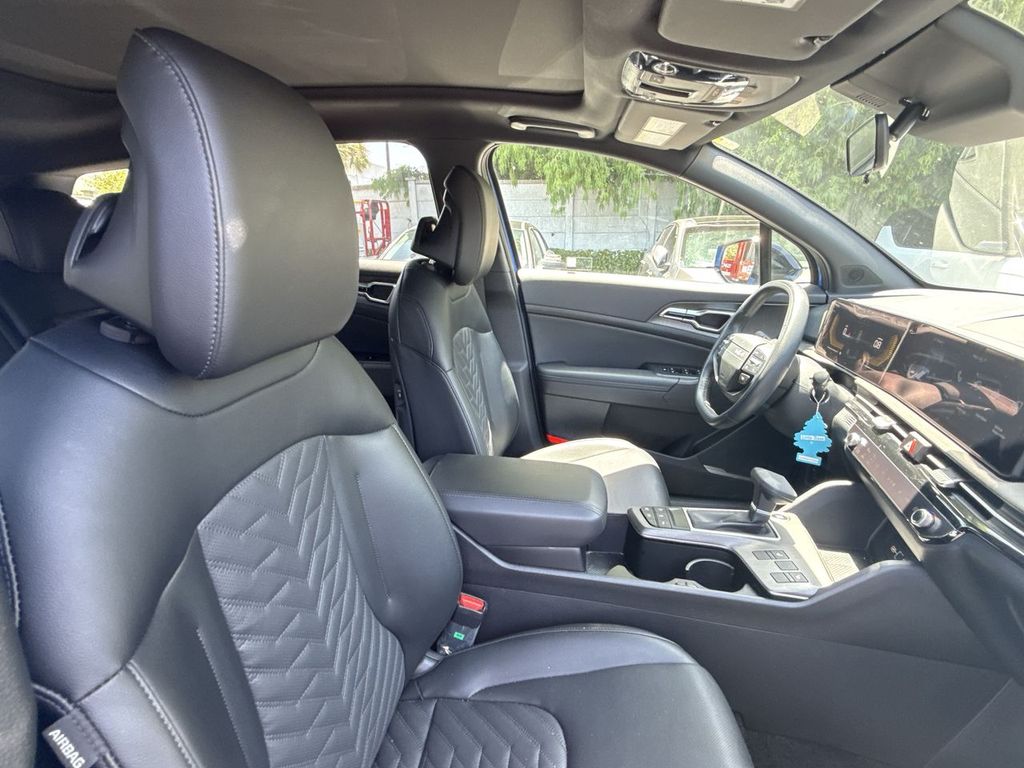 Thumbnail: 2026 Kia Sportage - 11