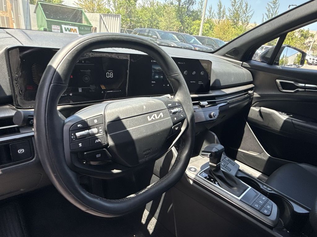 Thumbnail: 2026 Kia Sportage - 10