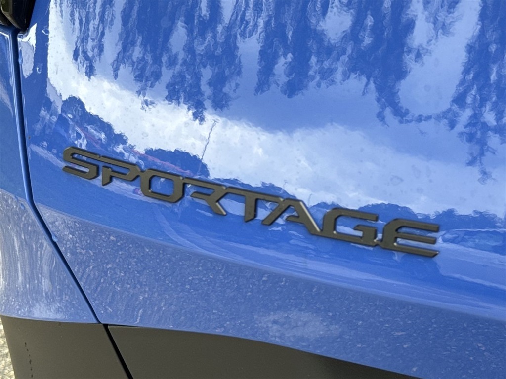 Thumbnail: 2026 Kia Sportage - 7