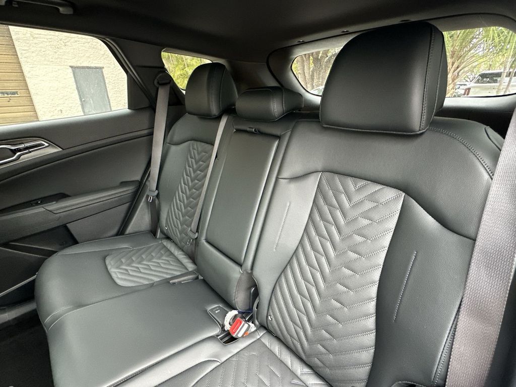 Thumbnail: 2026 Kia Sportage - 13