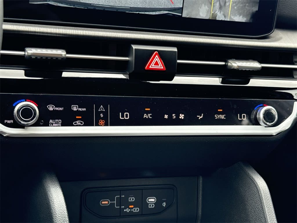 Thumbnail: 2026 Kia Sportage - 26