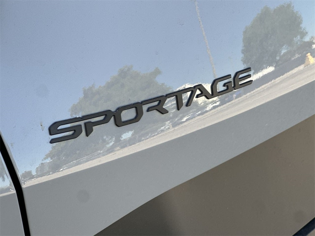 Thumbnail: 2026 Kia Sportage - 7