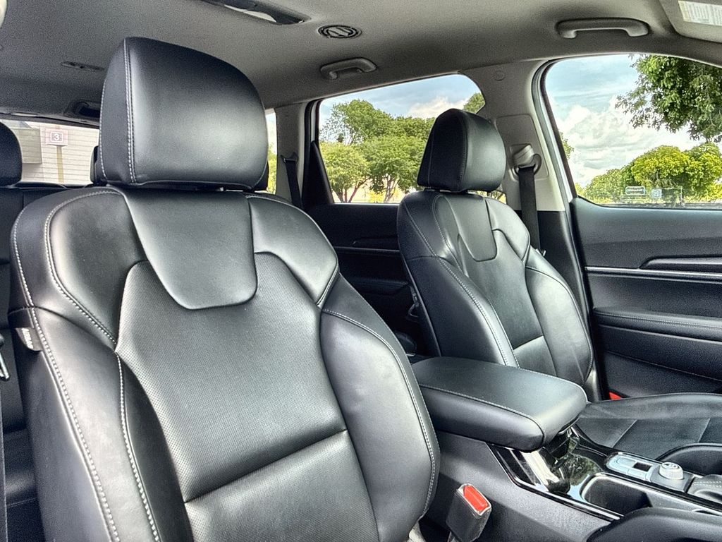 Thumbnail: 2024 Kia Telluride - 12