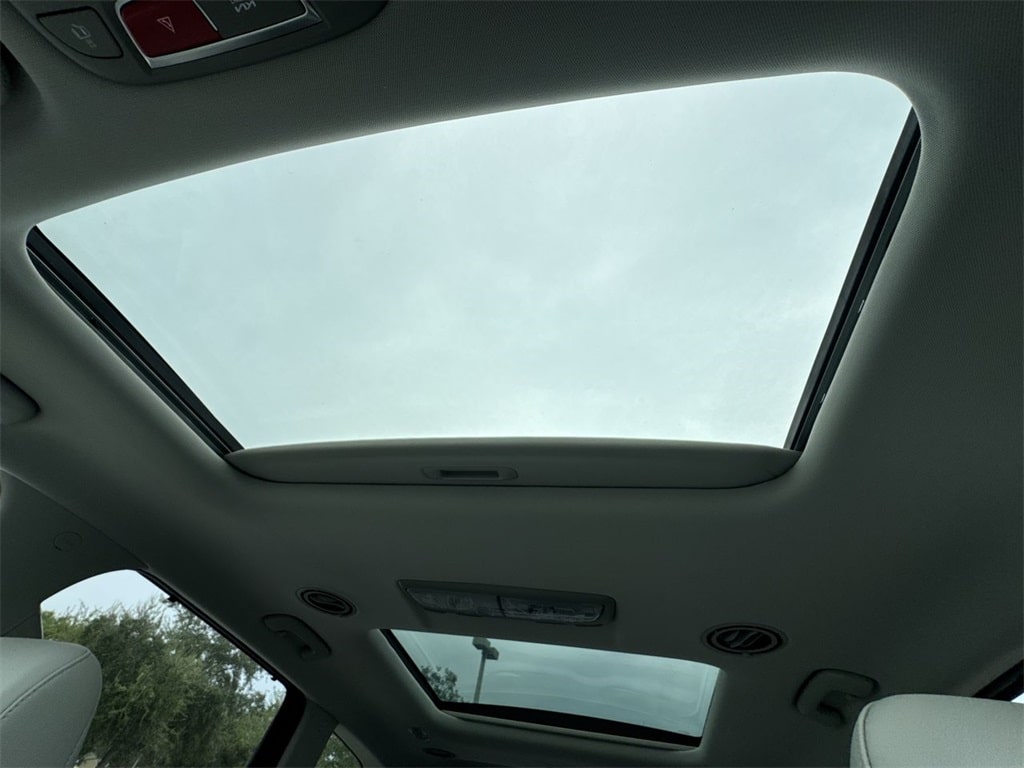 Thumbnail: 2025 Kia Telluride - 25