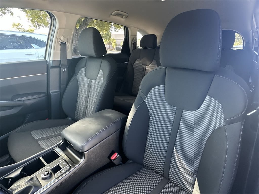 Thumbnail: 2026 Kia Sorento - 11