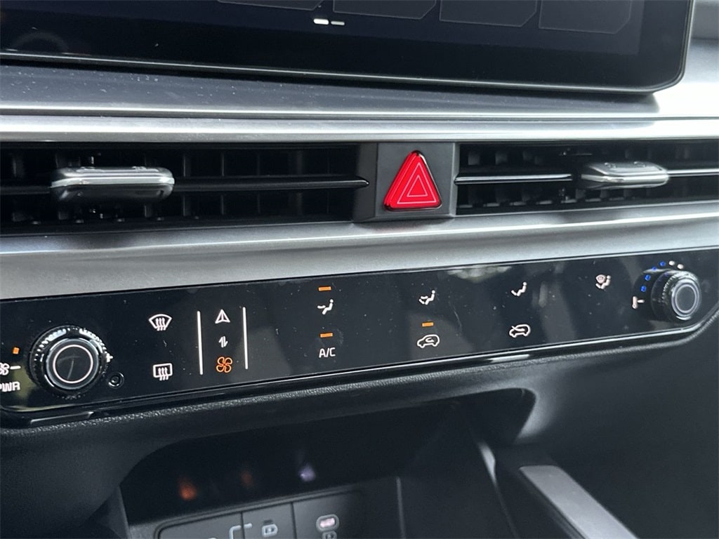 Thumbnail: 2026 Kia Sorento - 26