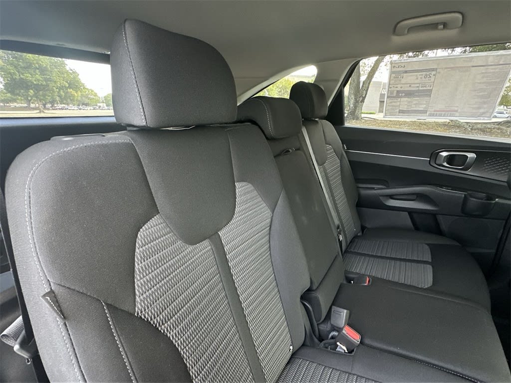 Thumbnail: 2026 Kia Sorento - 28