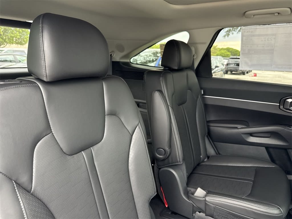 Thumbnail: 2026 Kia Sorento - 28