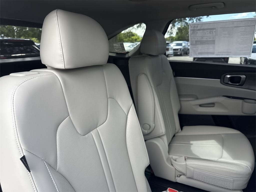 Thumbnail: 2025 Kia Sorento - 28