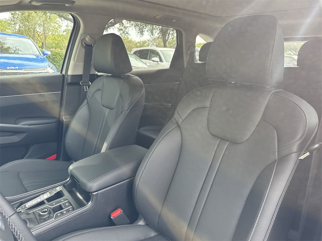 Thumbnail: 2025 Kia Sorento - 11