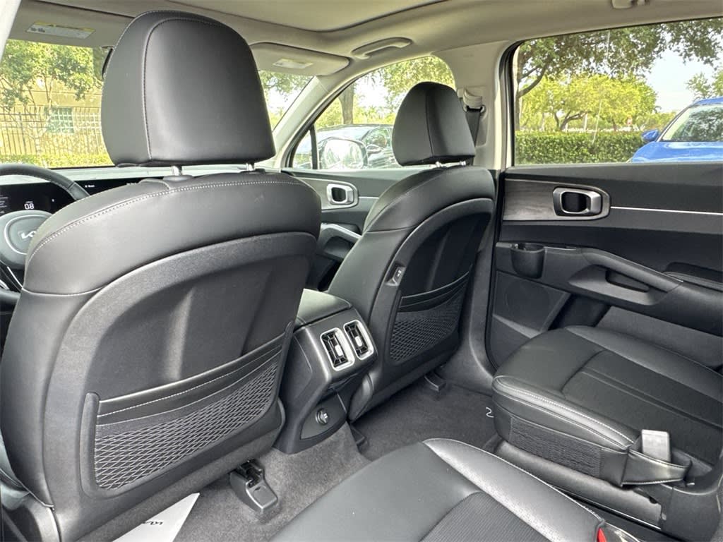 Thumbnail: 2025 Kia Sorento - 28