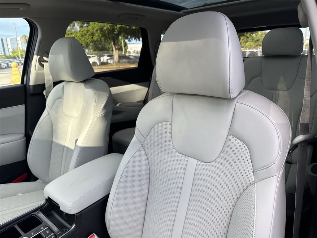 Thumbnail: 2025 Kia Sorento - 11