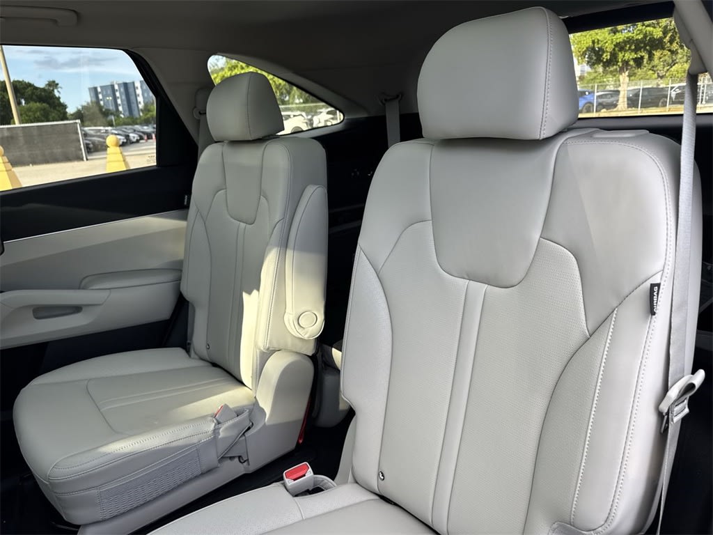 Thumbnail: 2025 Kia Sorento - 12