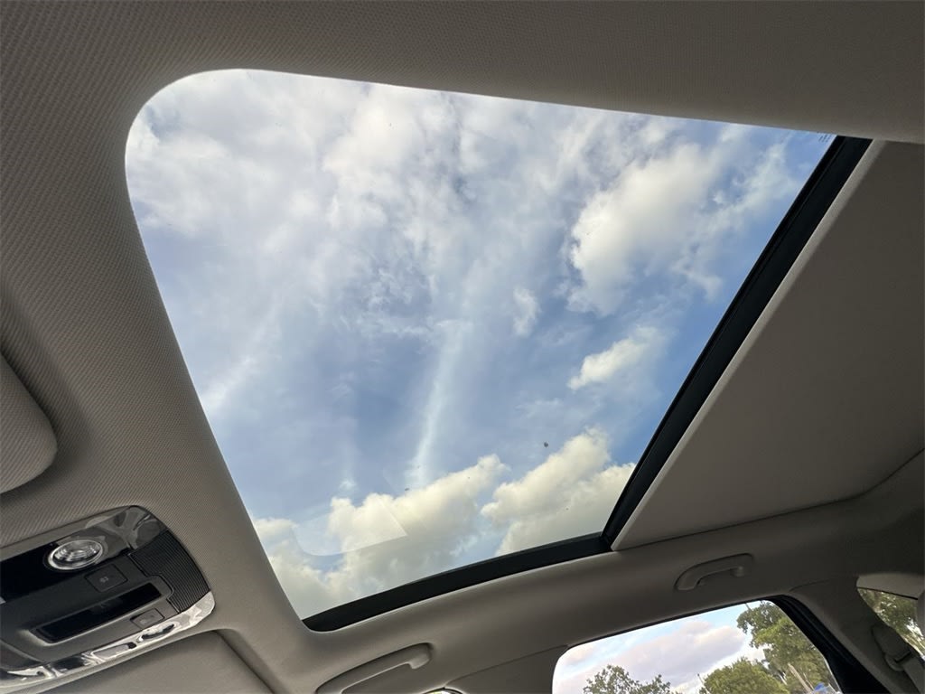 Thumbnail: 2025 Kia Sorento - 24