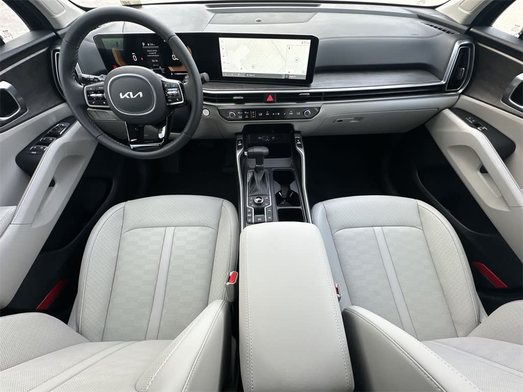 Thumbnail: 2025 Kia Sorento - 13