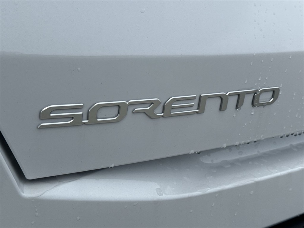 Thumbnail: 2025 Kia Sorento - 7