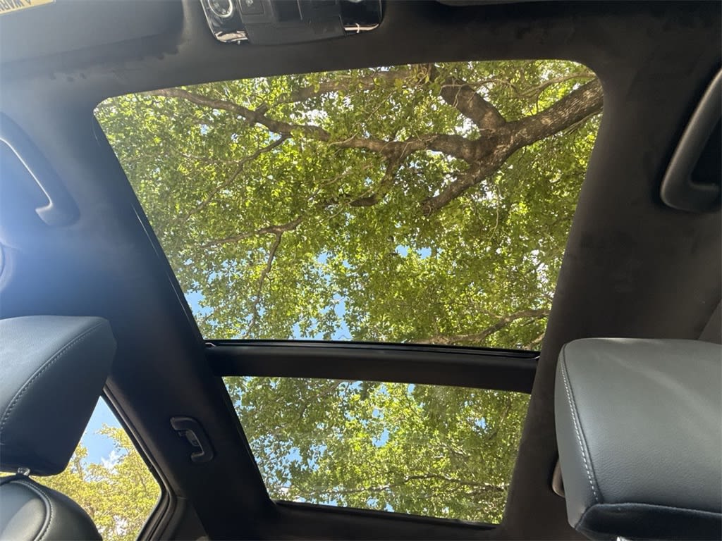 Thumbnail: 2025 Kia Sorento - 18