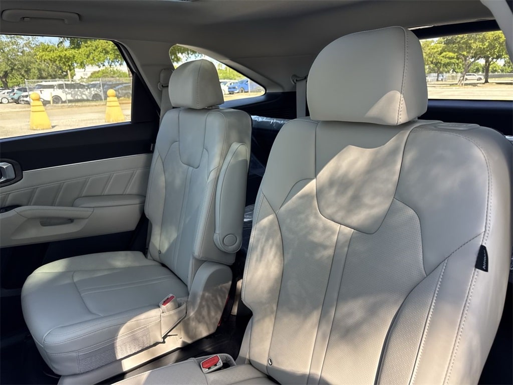 Thumbnail: 2025 Kia Sorento - 11