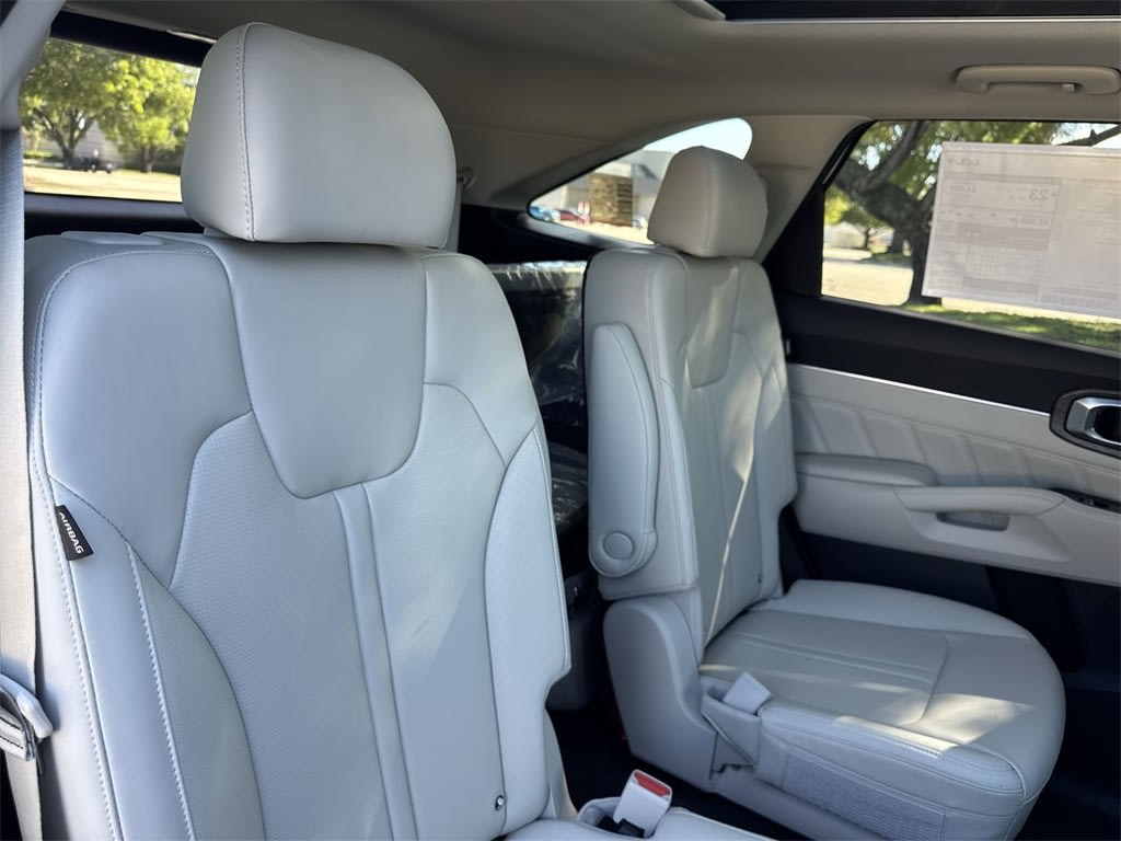 Thumbnail: 2025 Kia Sorento - 28