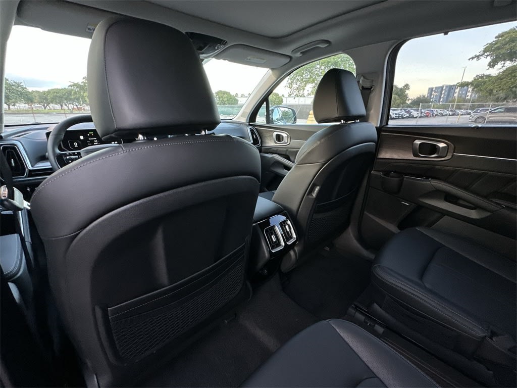 Thumbnail: 2026 Kia Sorento - 27