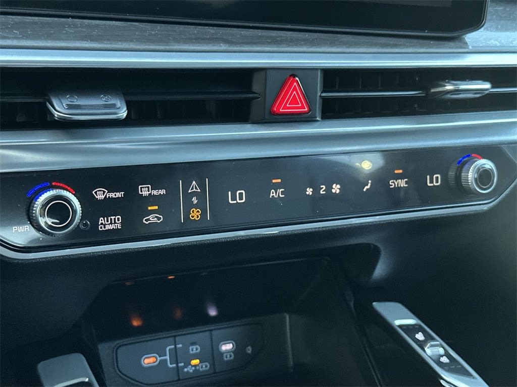 Thumbnail: 2026 Kia Sorento - 26