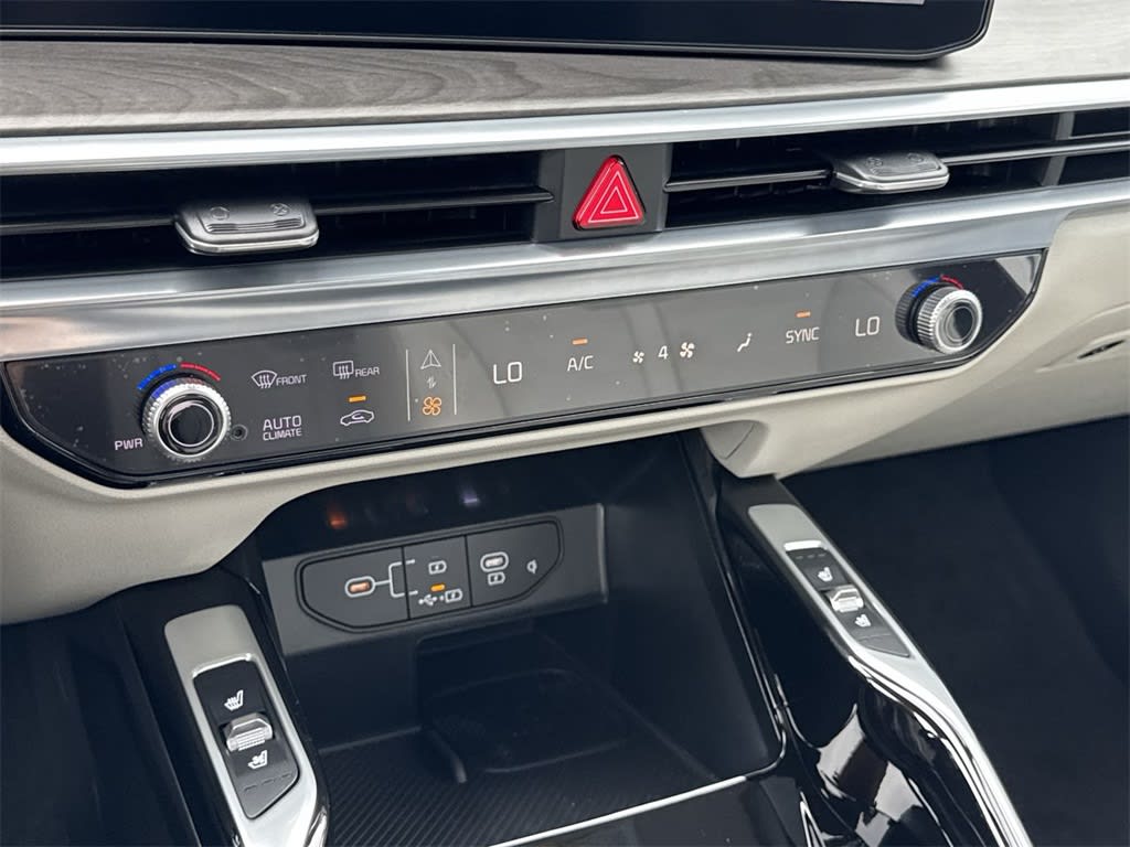 Thumbnail: 2025 Kia Sorento - 26