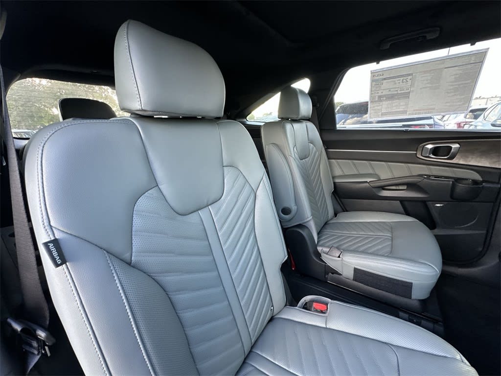 Thumbnail: 2025 Kia Sorento - 27