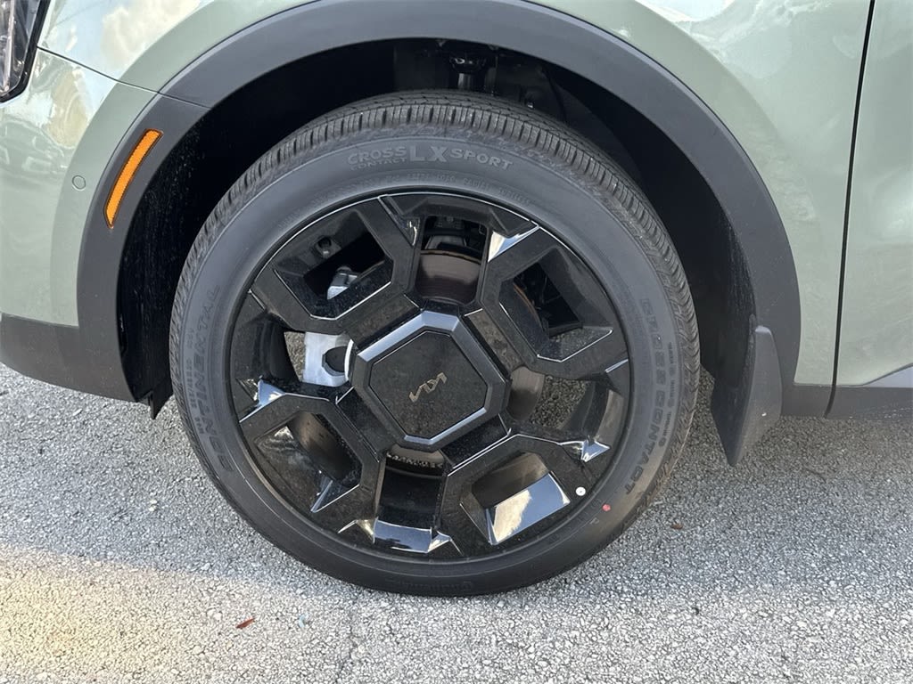 Thumbnail: 2025 Kia Sorento - 8