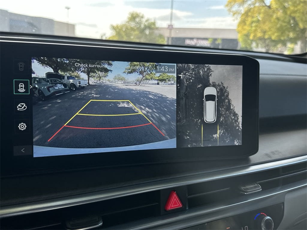 Thumbnail: 2025 Kia Sorento - 24