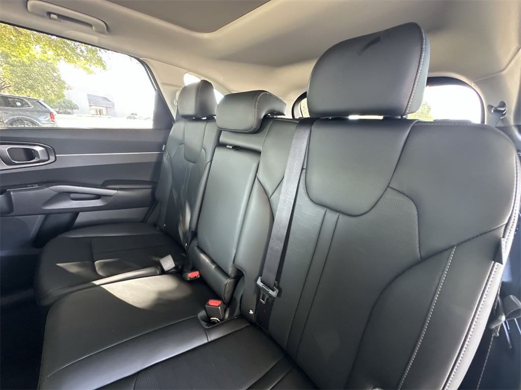 Thumbnail: 2026 Kia Sorento - 12