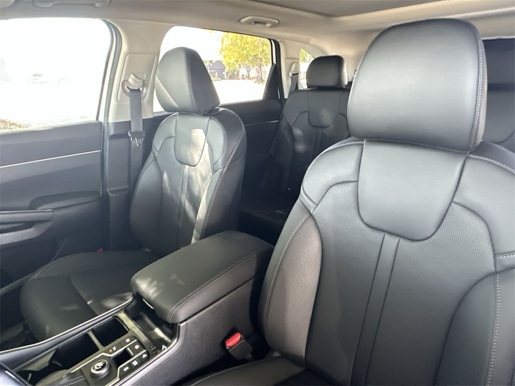 Thumbnail: 2026 Kia Sorento - 10