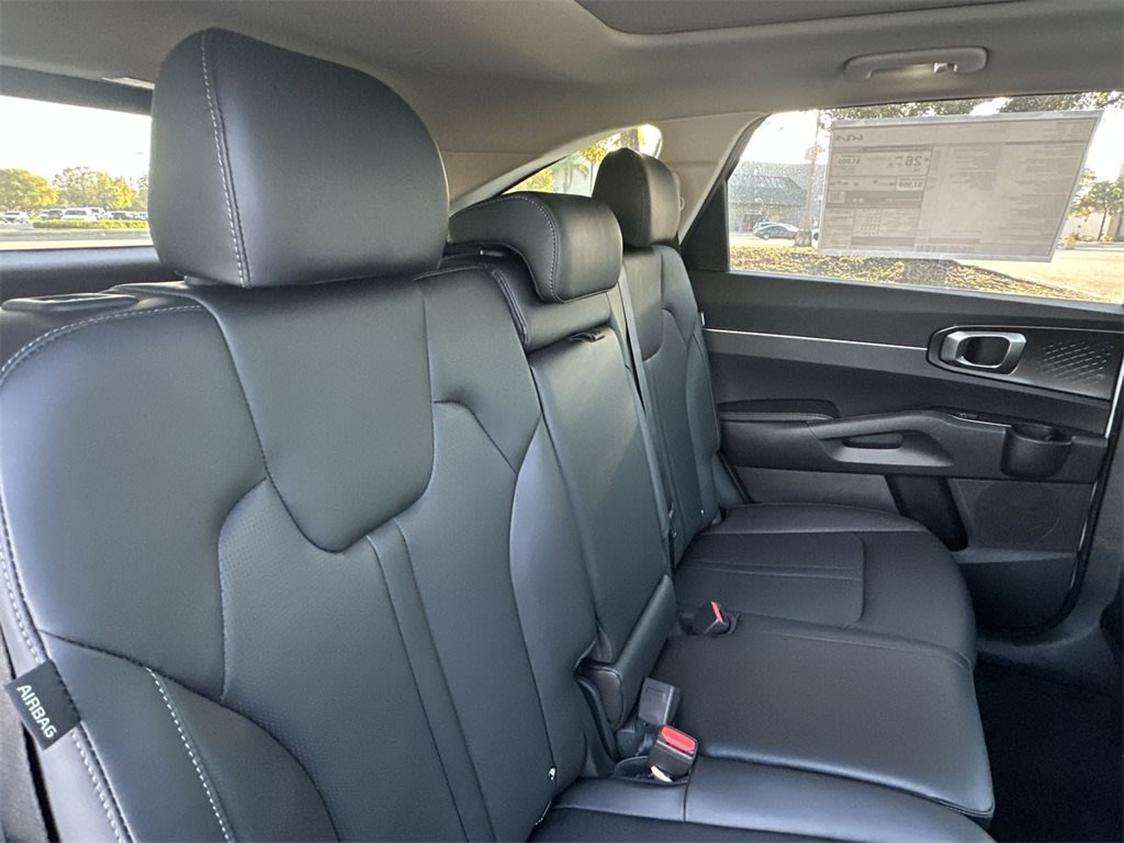 Thumbnail: 2026 Kia Sorento - 27